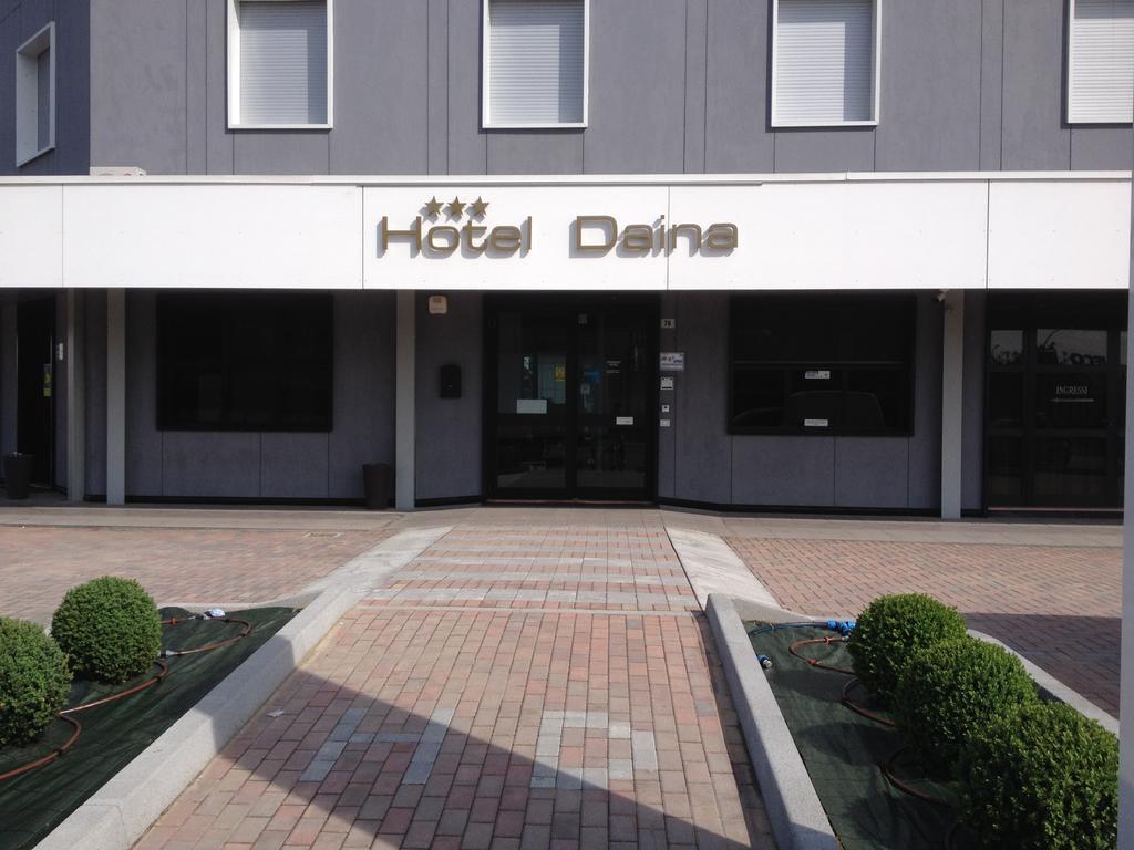 Hotel Daina Дальмине Экстерьер фото